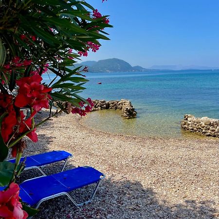 Kohyli Beachfront House Agia Pelagia Chlomou Buitenkant foto
