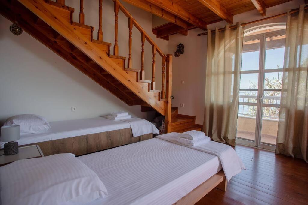 Kohyli Beachfront House Agia Pelagia Chlomou Buitenkant foto