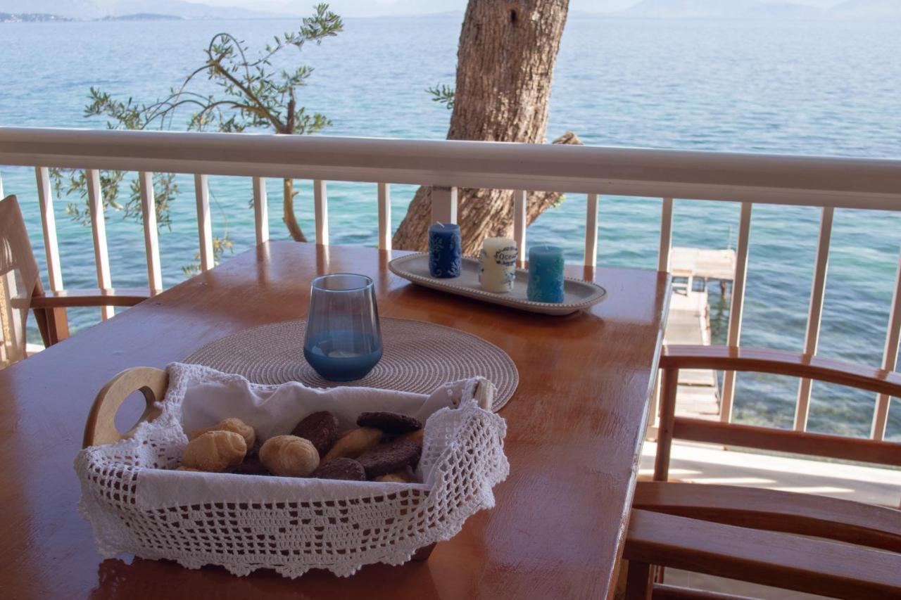 Kohyli Beachfront House Agia Pelagia Chlomou Buitenkant foto