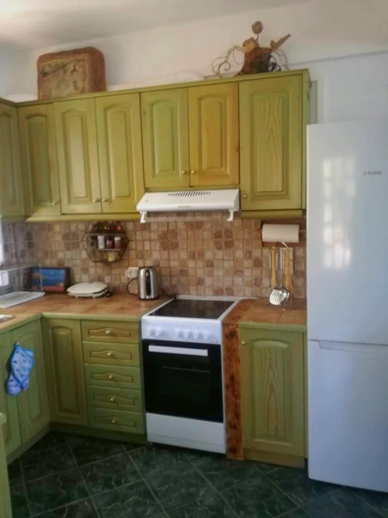 Kohyli Beachfront House Agia Pelagia Chlomou Buitenkant foto