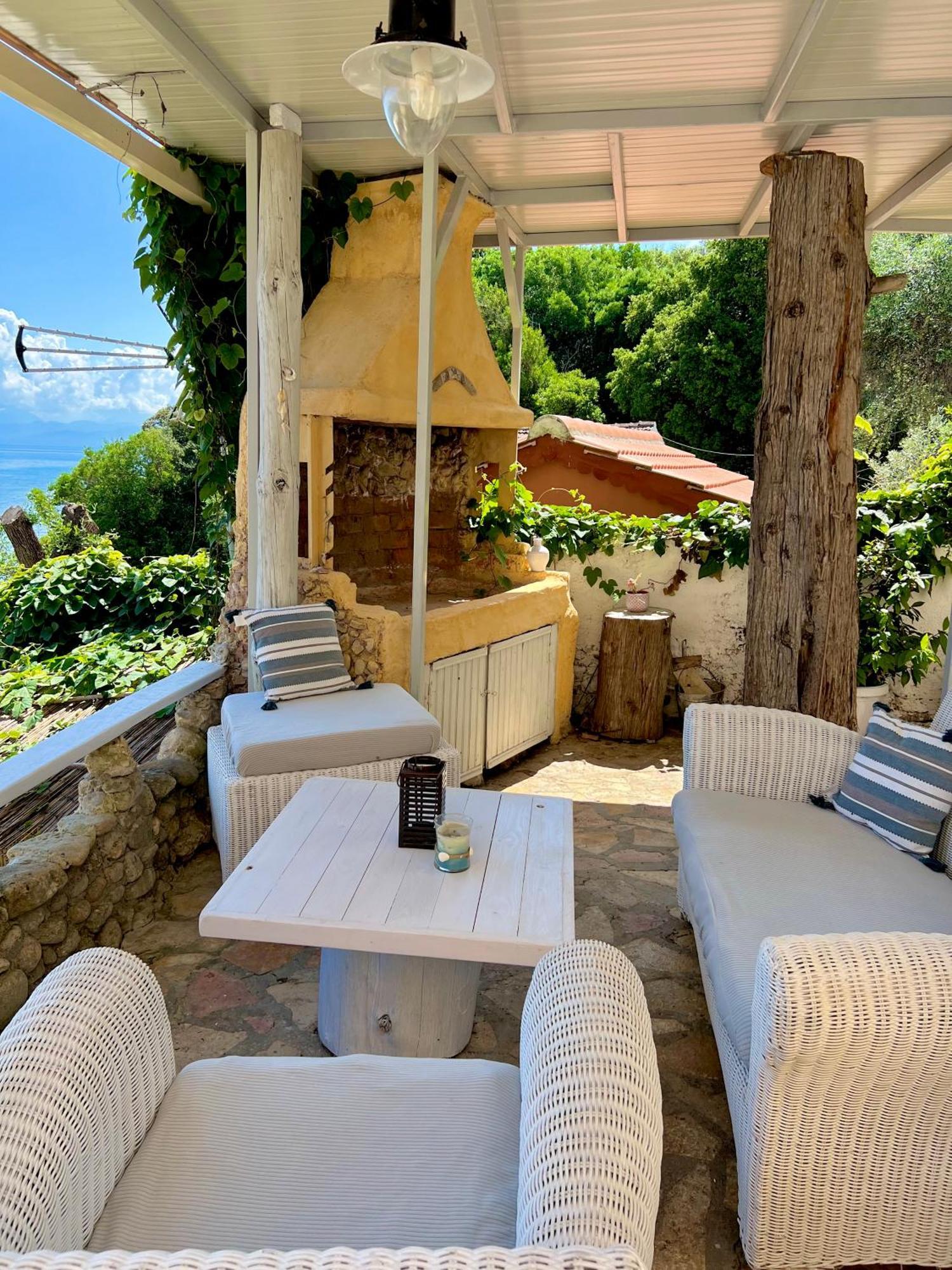 Kohyli Beachfront House Agia Pelagia Chlomou Buitenkant foto