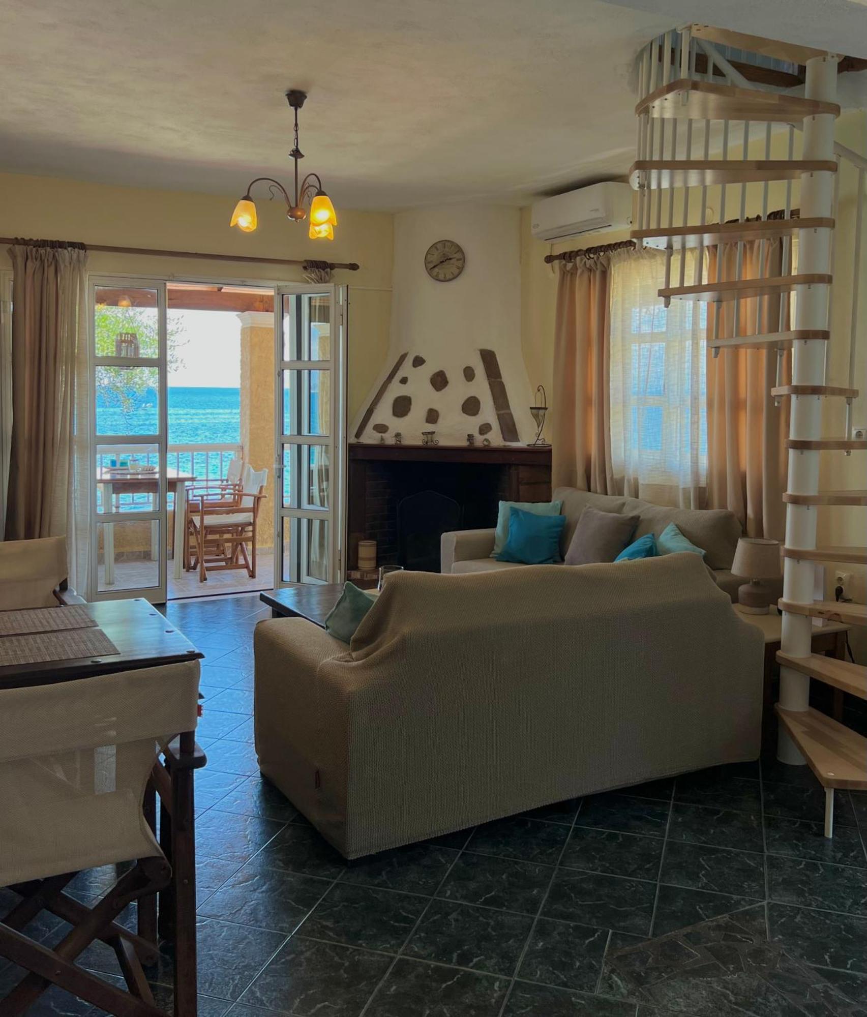 Kohyli Beachfront House Agia Pelagia Chlomou Buitenkant foto